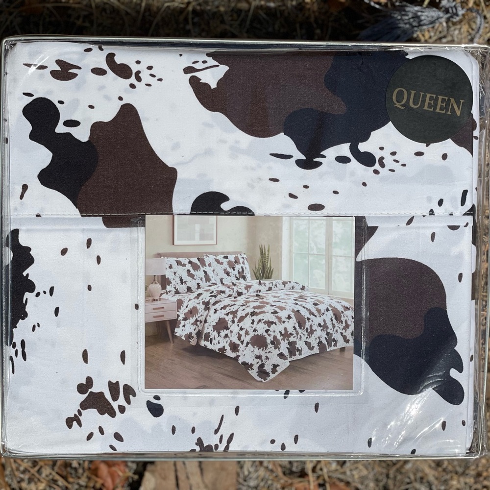 New Queen size 4PCS bed sheet set, deep pocket,cow print